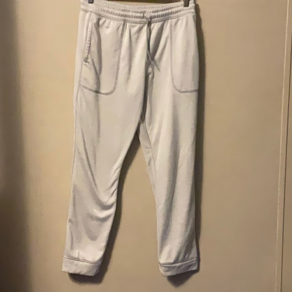 Xersion White Sweatpants with Elastic Waistband and Cuffed Ankles - Picture 1 of 4